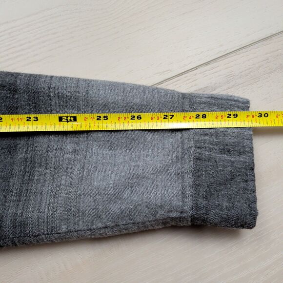 Travis Mathew Shacket Shirt Mens Small Gray Sherpa Lined Pockets Outdoor Casual - Picture 10 of 11